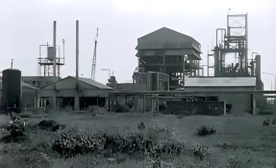 The Union Carbide Pesticide Plant in Bhopal and Summary of the Tragedy